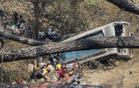 Major Road Accident in Jammu and Kashmir: Passenger Bus Overturns After Hitting Tunnel Wall  